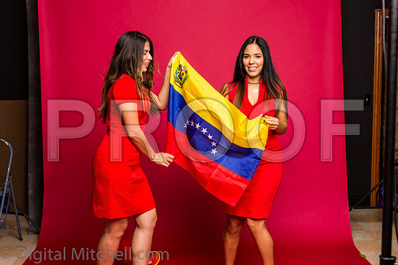 315-4 Girls on Yellow n Red