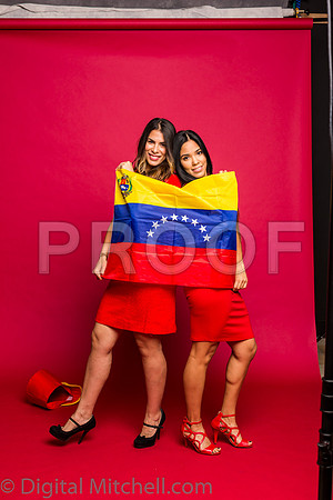 321-4 Girls on Yellow n Red