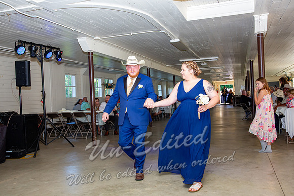 590-Kyra n Tyler Niespodziany