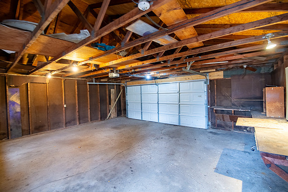 111-128 E Oakside-SB-HDR