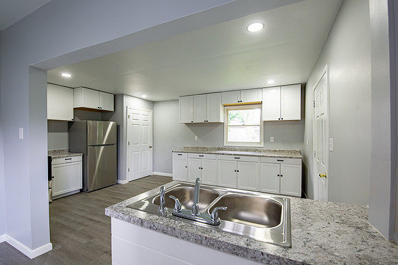 110-3020 Peoria-HDR