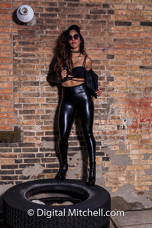 102-Rocker Girls