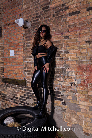 107-Rocker Girls