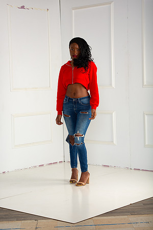 220-Suzy Free