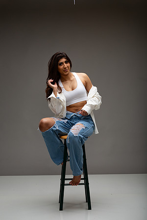 72-Natalie White Shirt Ripped Jeans