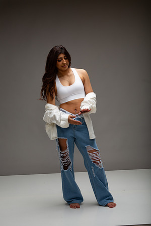 41-Natalie White Shirt Ripped Jeans