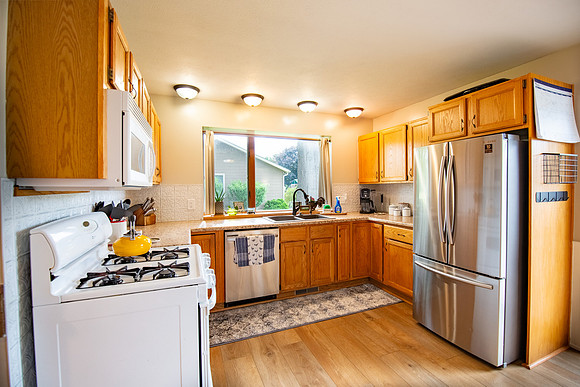 141-22885 Stonebrier-HDR