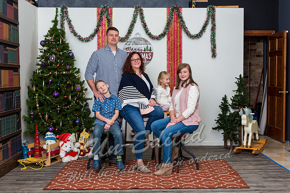 13-Morris_Lauren and Jimmy Xmas 2020