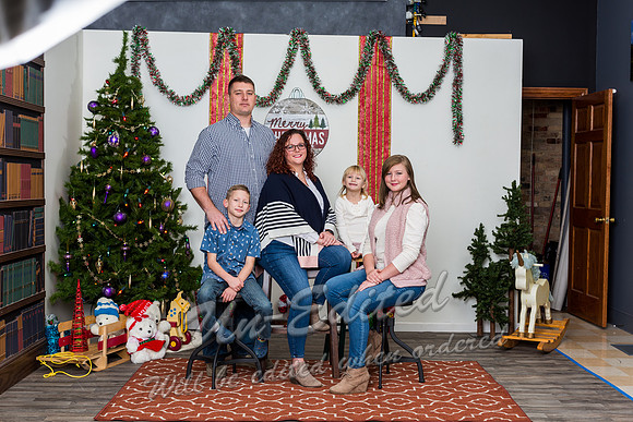 18-Morris_Lauren and Jimmy Xmas 2020