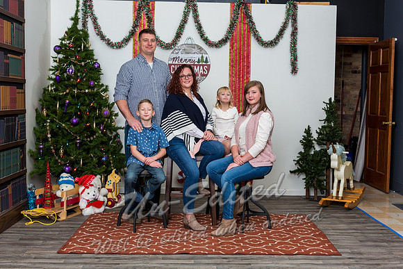 21-Morris_Lauren and Jimmy Xmas 2020