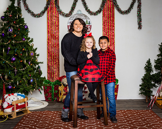15-Katie Fechalos and kids Xmas 2020