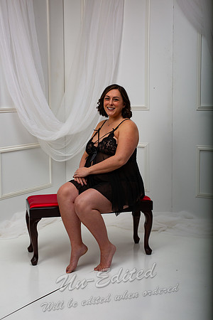 10-Michelle Wesley Maternity