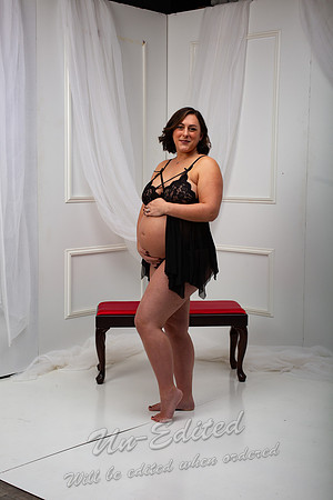 26-Michelle Wesley Maternity