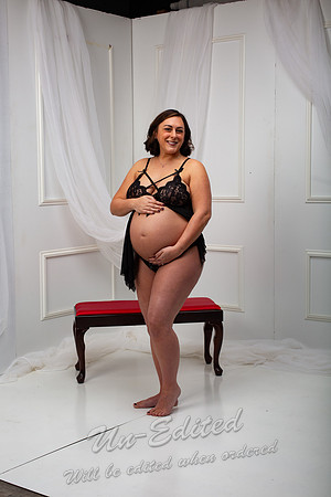 34-Michelle Wesley Maternity