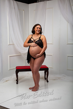 35-Michelle Wesley Maternity