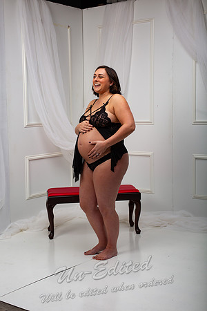 38-Michelle Wesley Maternity