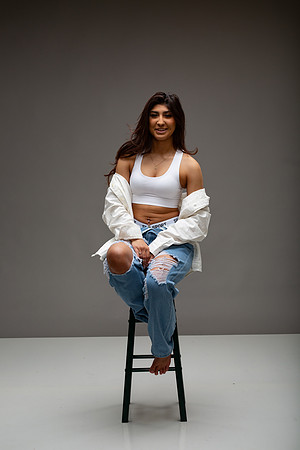 45-Natalie White Shirt Ripped Jeans