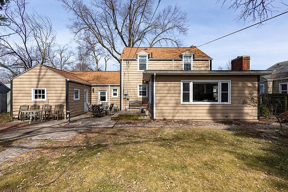 186-1523 Strong Ave-HDR