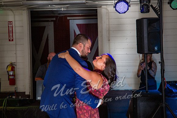 978-Kyra n Tyler Niespodziany