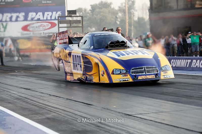 NHRA Race Tope Fuel Funny Car
