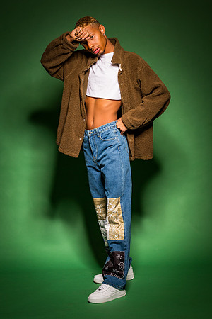 267-Donovan Hubbard On Green Screen