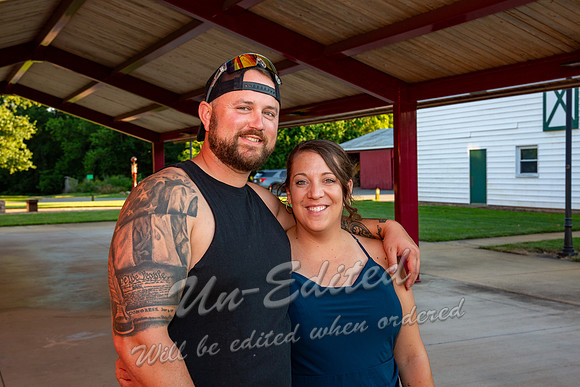 1144-Kyra n Tyler Niespodziany