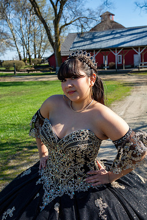 352-Ianna Hernandez