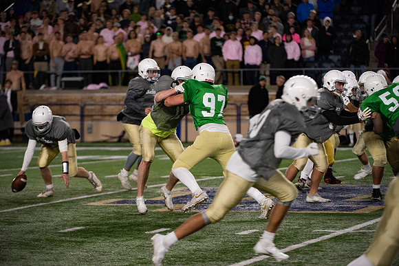 147-ND InterHall Football 2021