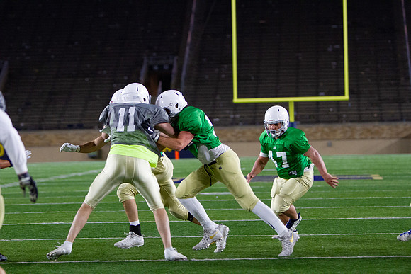 303-ND InterHall Football 2021
