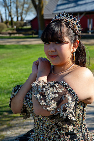 353-Ianna Hernandez
