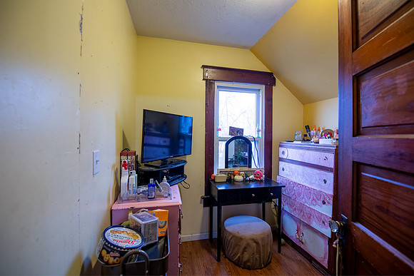 171-552 N Hartman-HDR