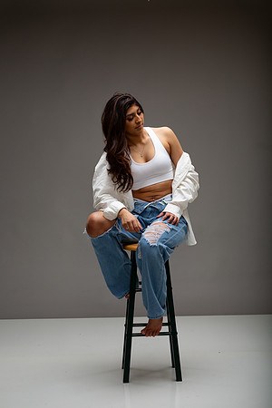 71-Natalie White Shirt Ripped Jeans
