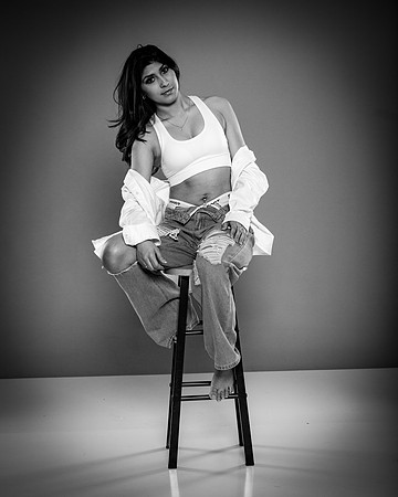 80-Natalie White Shirt Ripped Jeans
