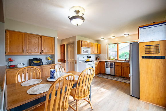 136-22885 Stonebrier-HDR