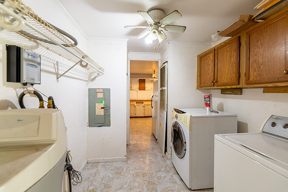 1-2708 Paul st-HDR