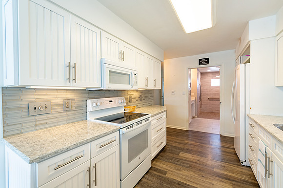 36-51304 N Shore Drive-HDR