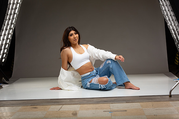 178-Natalie White Shirt Ripped Jeans