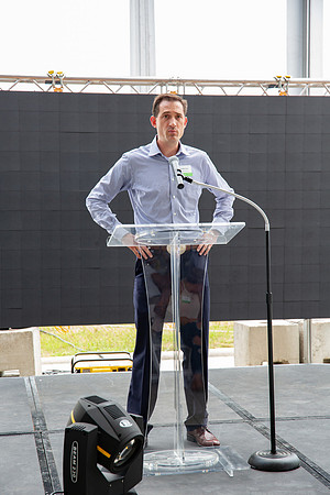 366-Arco Ribbon Cutting