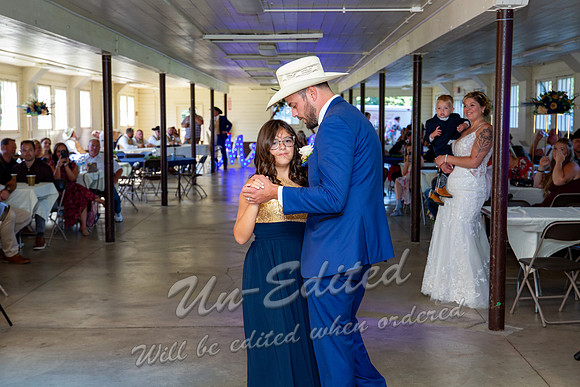 729-Kyra n Tyler Niespodziany
