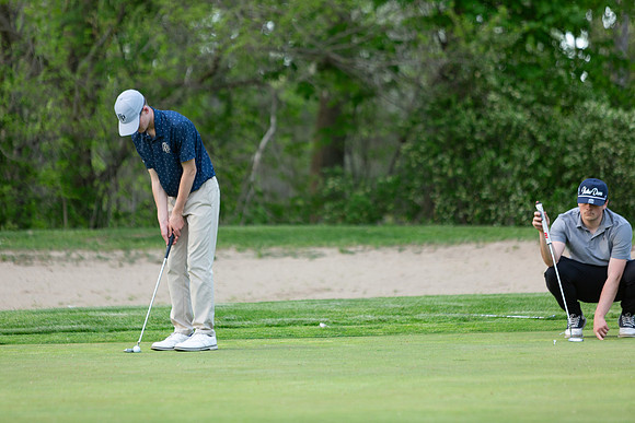 352-Hunter Golf Match