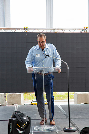 326-Arco Ribbon Cutting