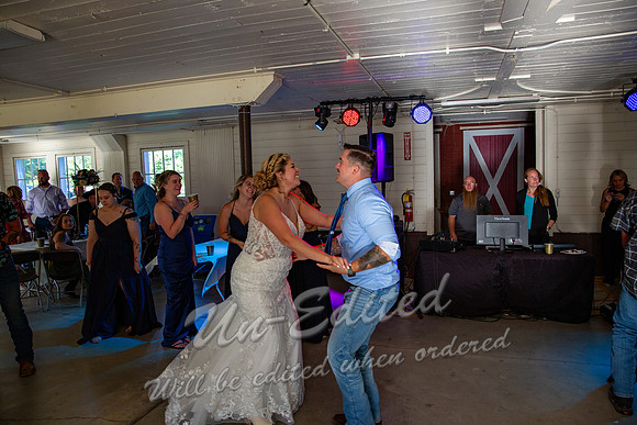 971-Kyra n Tyler Niespodziany