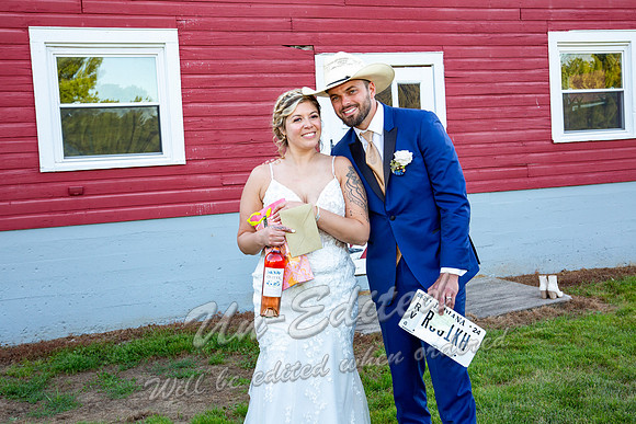 1130-Kyra n Tyler Niespodziany