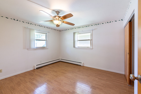 56-60234 Robinhood-HDR