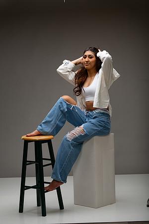 121-Natalie White Shirt Ripped Jeans