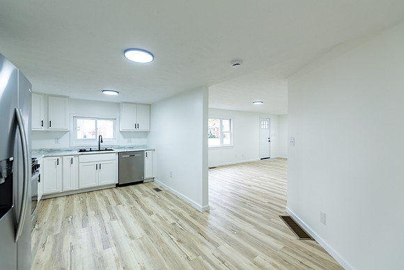 31-706 N Main-Nappanee-HDR