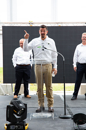 433-Arco Ribbon Cutting
