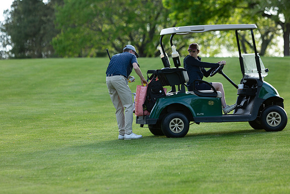 335-Hunter Golf Match