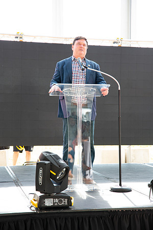 286-Arco Ribbon Cutting