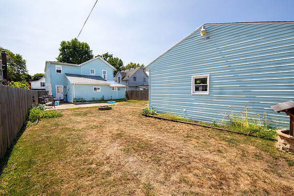 564-930 E 4th-HDR